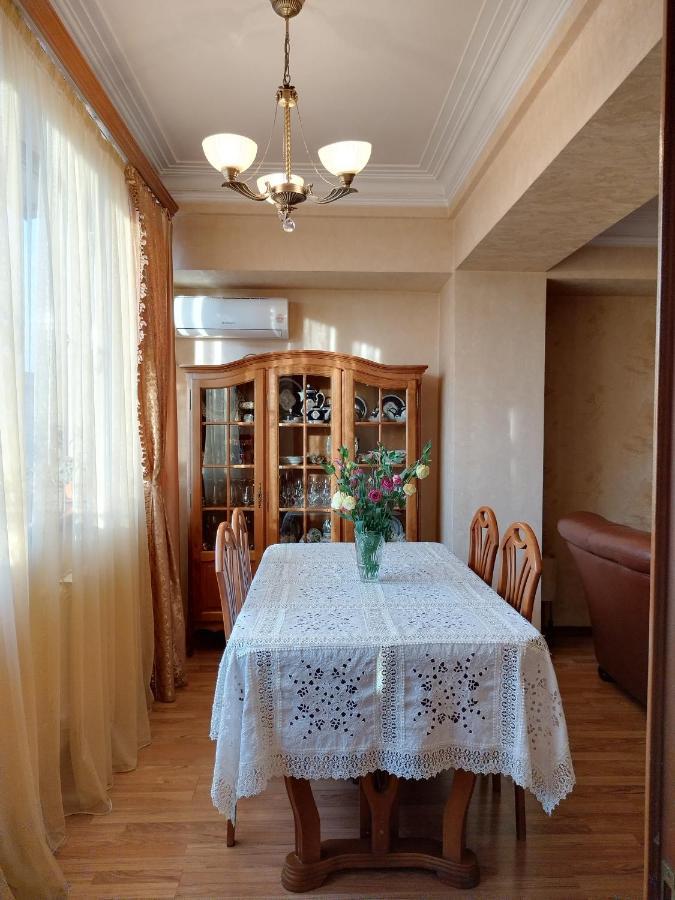 Lesi Apartament エレバン エクステリア 写真