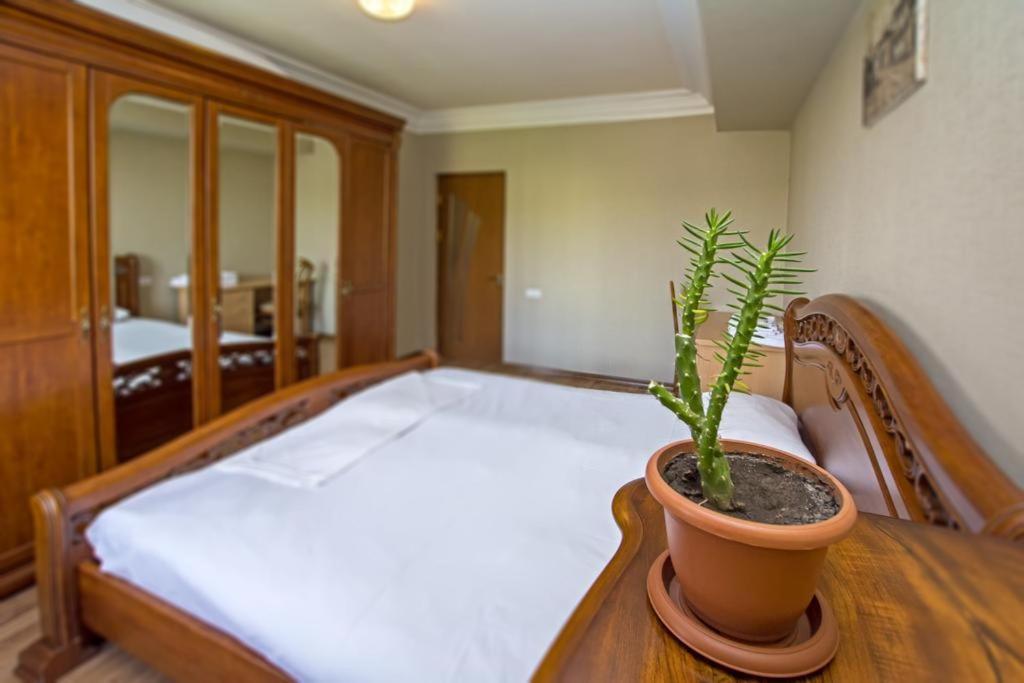 Lesi Apartament エレバン エクステリア 写真