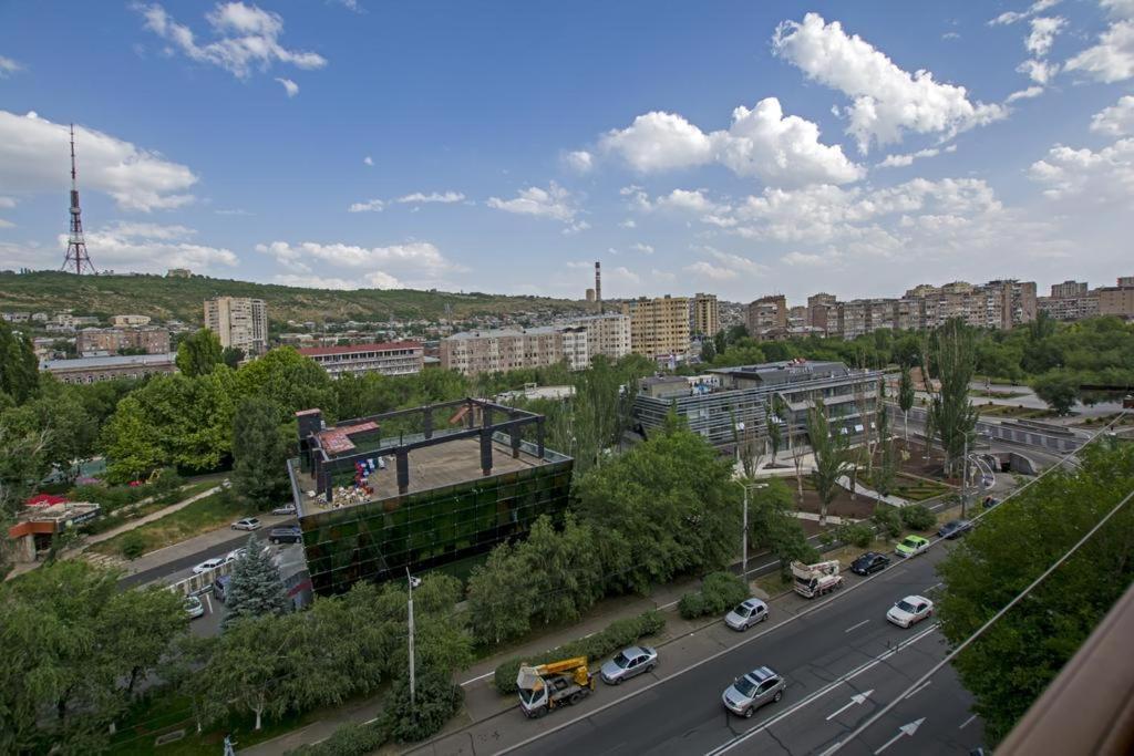 Lesi Apartament エレバン エクステリア 写真